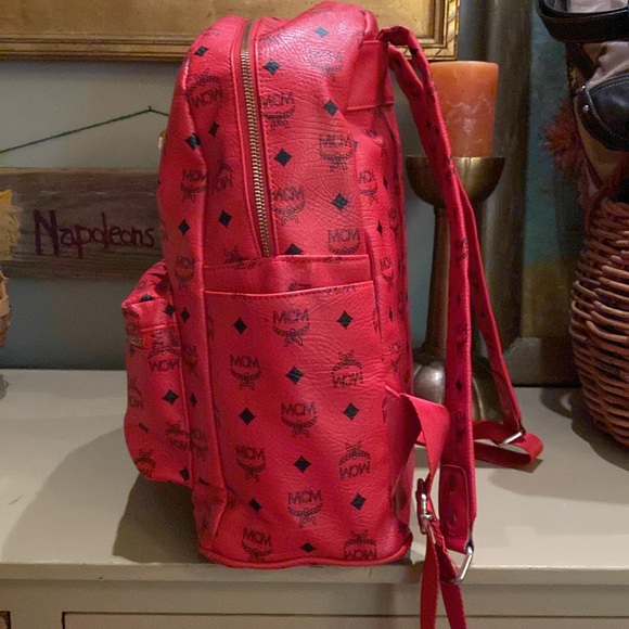 MCM Visetos Stark Red Backpack (Large) - Picture 5 of 16